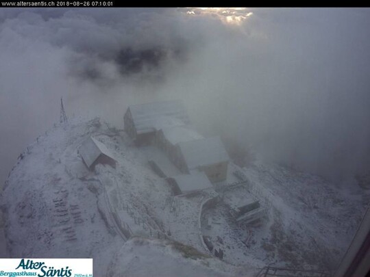 erster Schnee auf dem Säntis seit Monaten erster Schnee auf dem Säntis seit Monaten